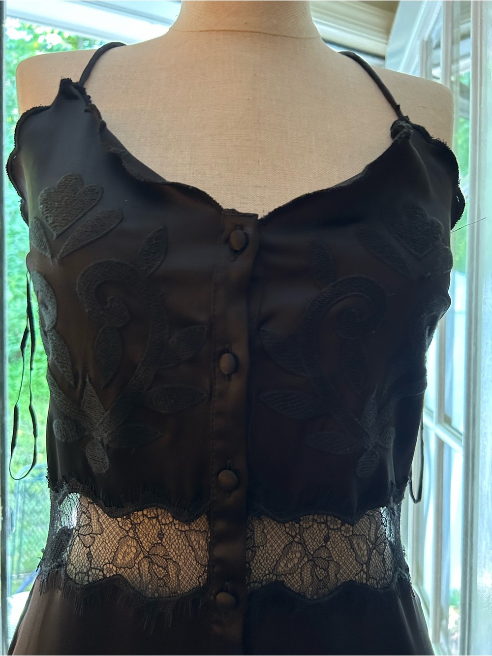 Zara limited edition Black lace slip dress with embroidered trim. xs - Picture 9 of 14